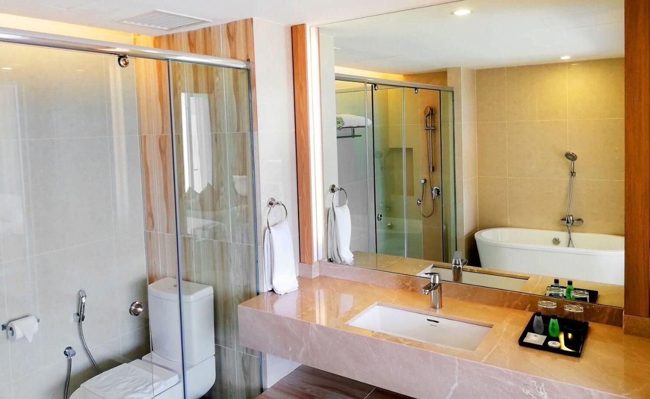 Upper View Regalia Hotel Kuala Lumpur Extérieur photo