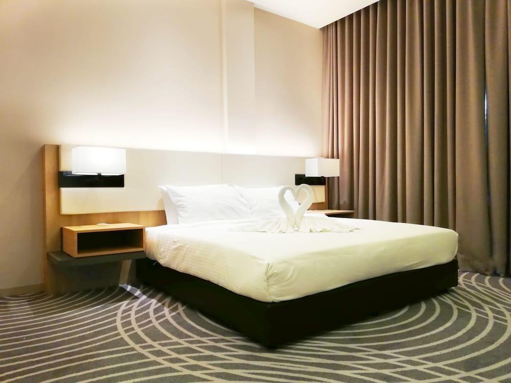 Upper View Regalia Hotel Kuala Lumpur Extérieur photo